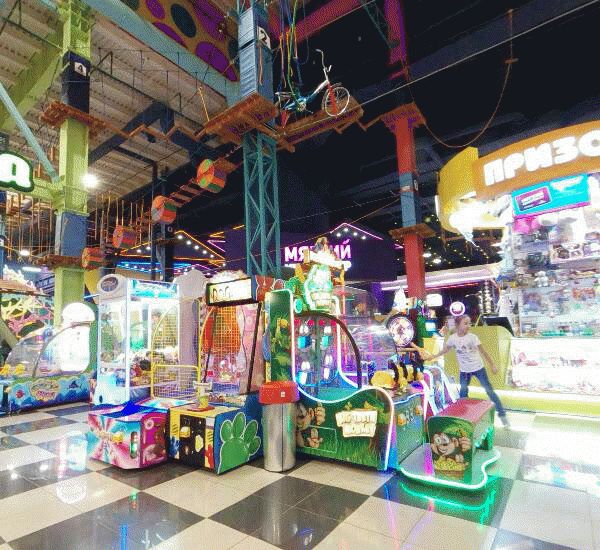 Банкомат Райффайзенбанка по адресу ул. Красноармейская,  д. 131